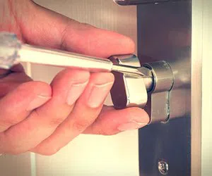 community Locksmith Store Romulus, MI 734-309-7453 - lock-locksmiths